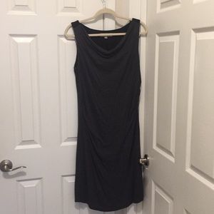 Stretchy gray dress